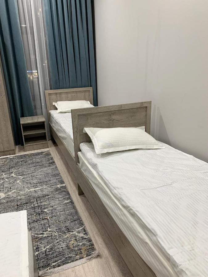 Magistral Hostel Biskek Kültér fotó
