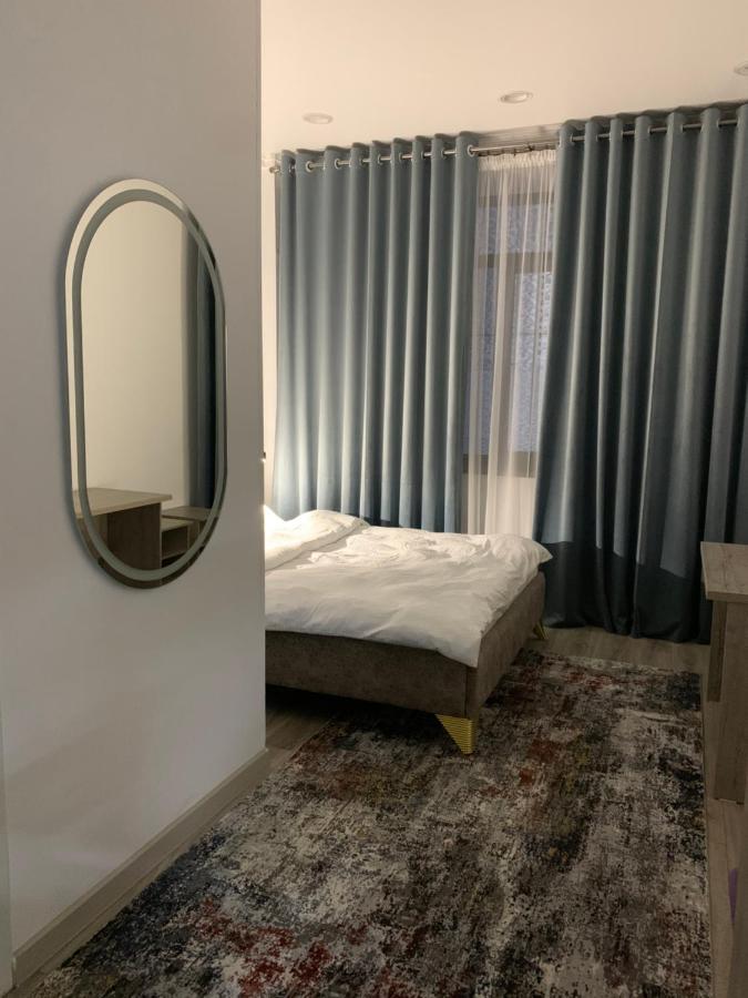 Magistral Hostel Biskek Kültér fotó
